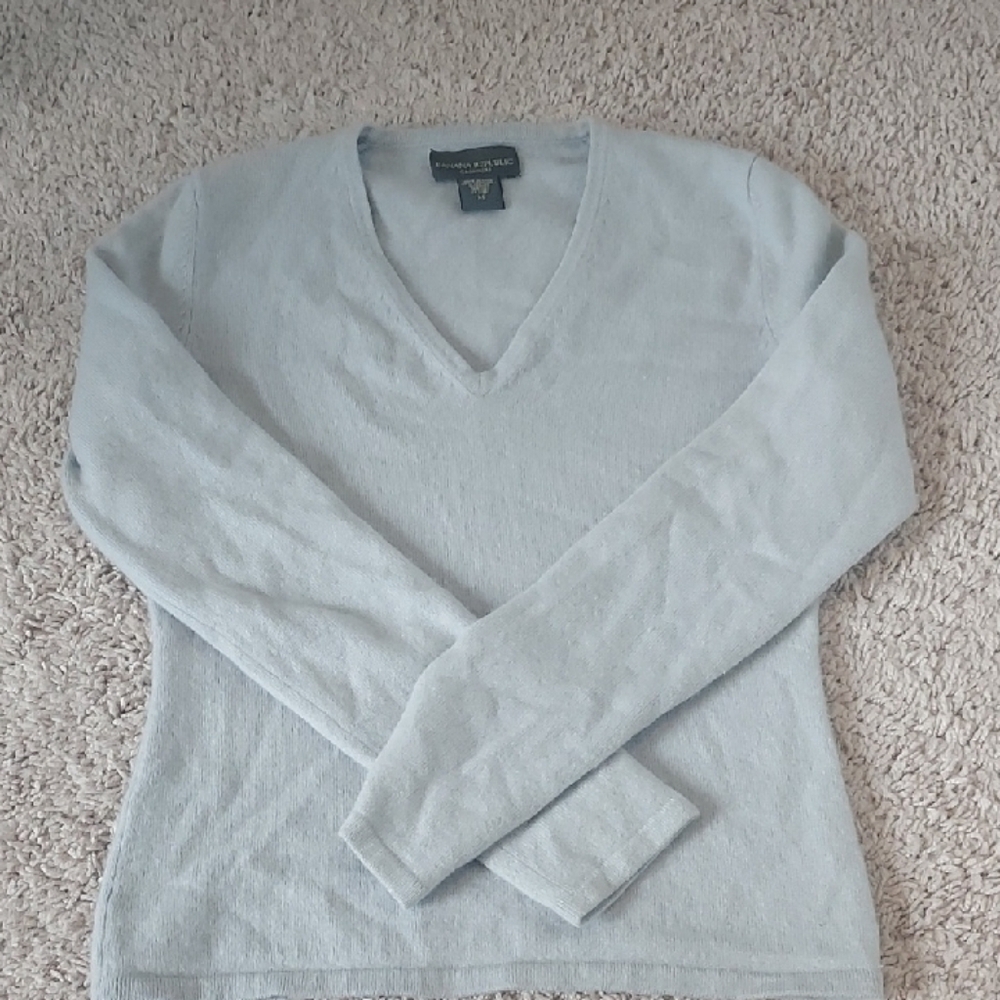 Light Gray V-Neck Sweater